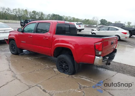 2022 Toyota Tacoma Sr5 V6 z USA, uszkodzony, nr VIN 3TMCZ5AN3NM490674